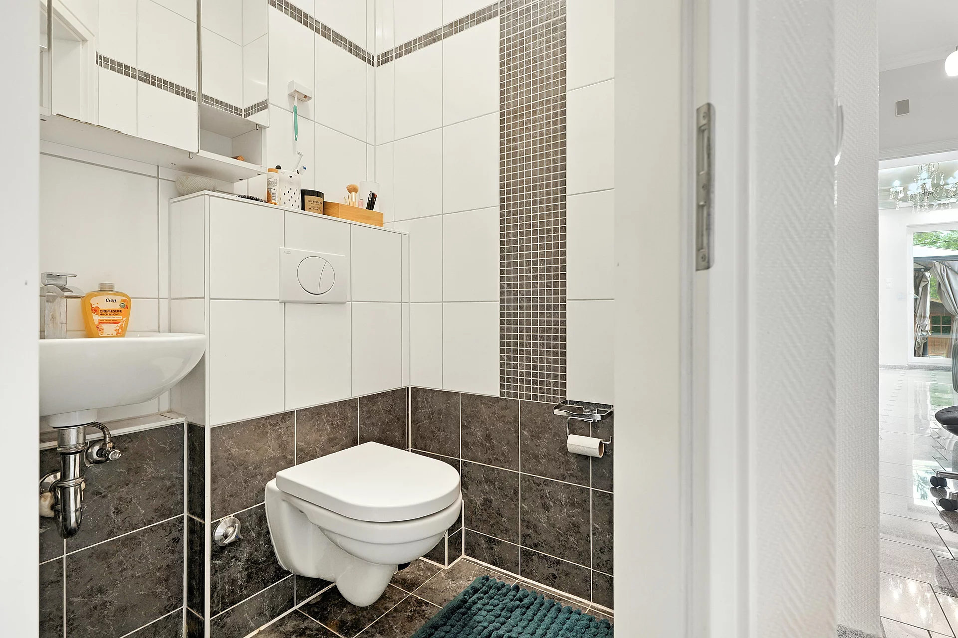 TOILET 2 Groundfloor