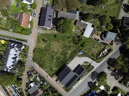 31HAUPT GRUND  drone