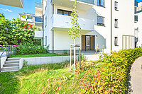P1002749