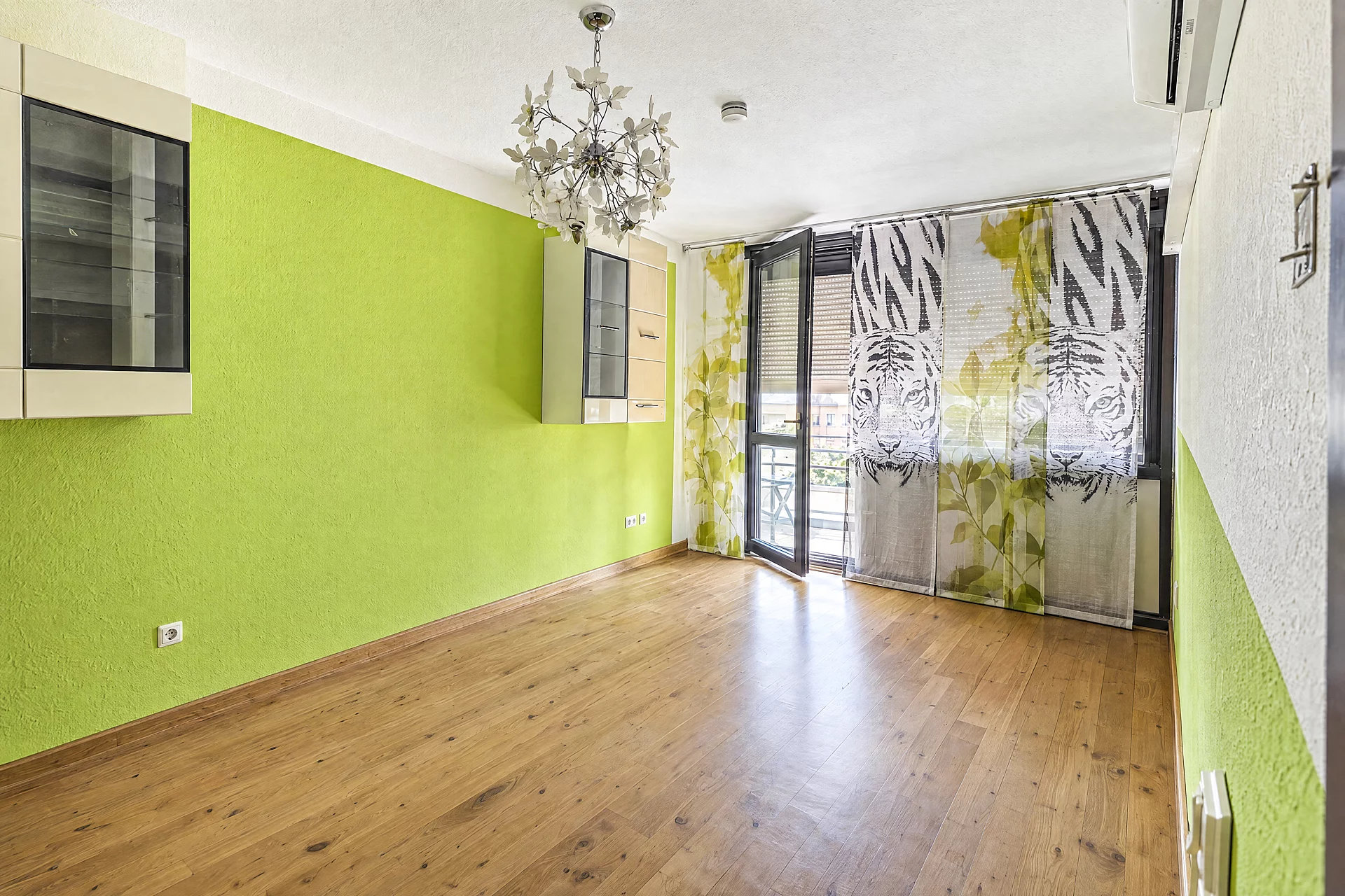 168koln house edit