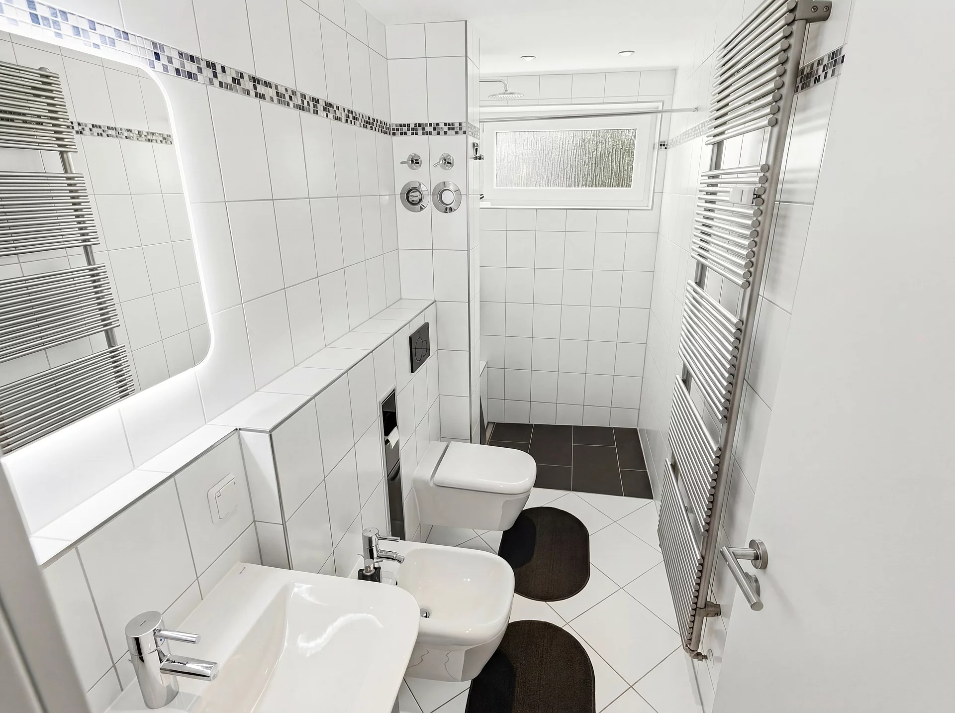 Toilet staged