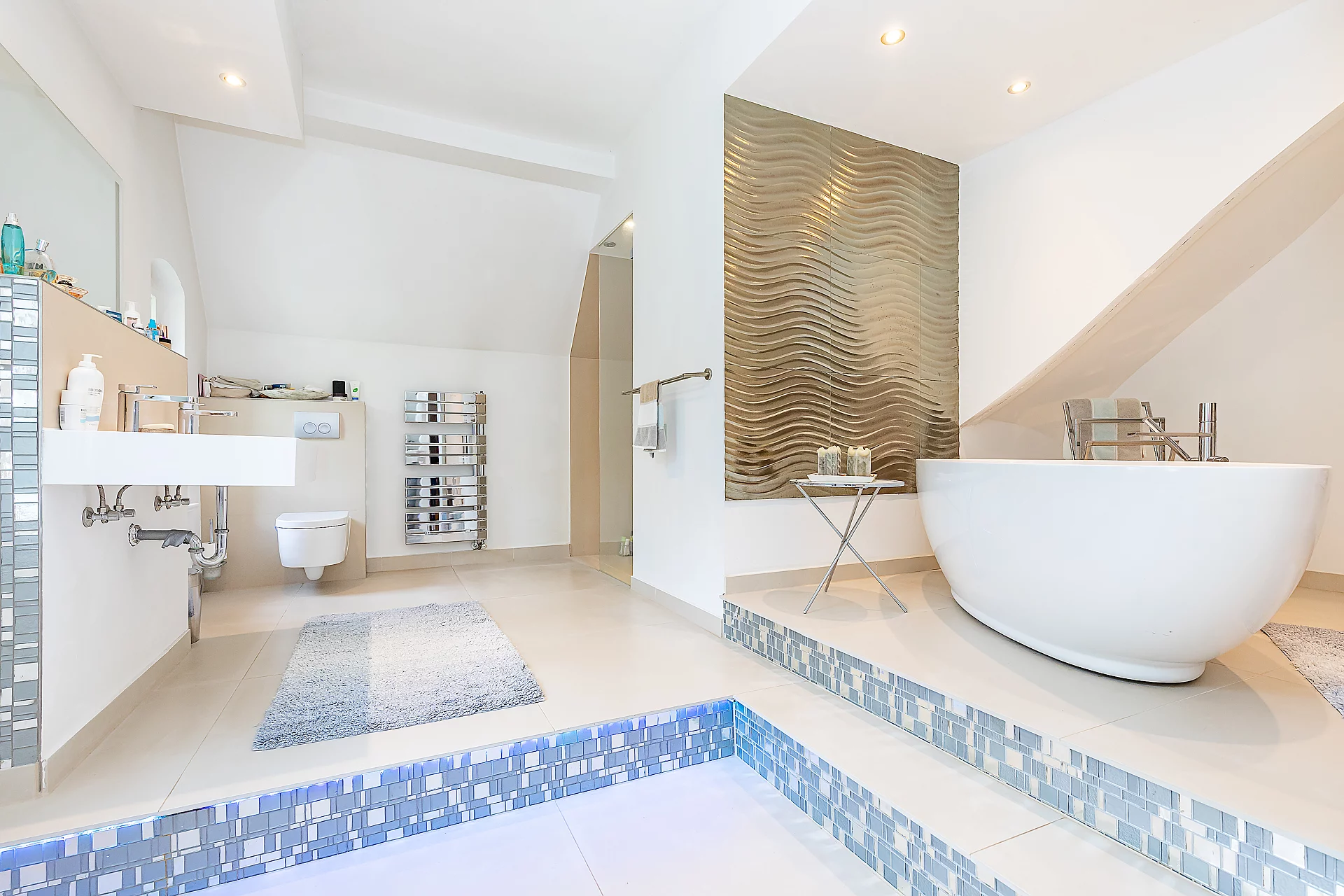 Badezimmer 1. OG