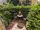 Terrasse zum Innenhof gelegen