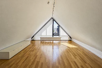 170koln house edit