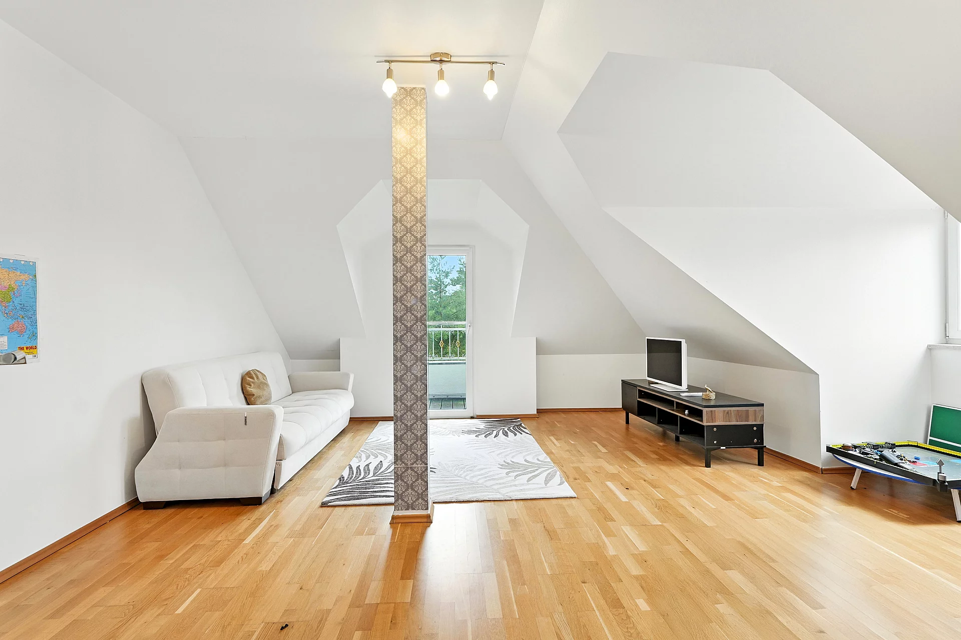 TOP FLOOR 1