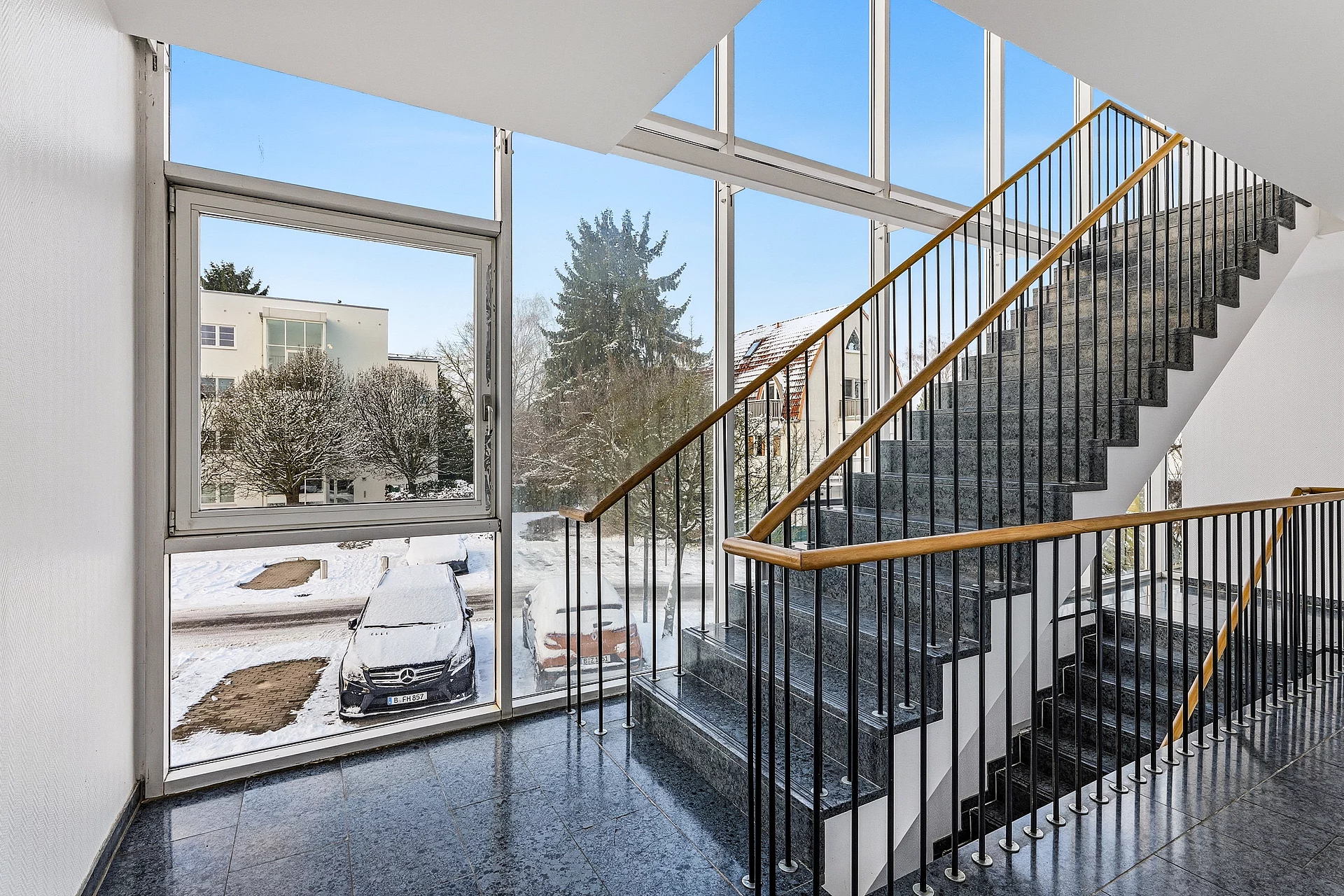 1.OG Links Treppe 