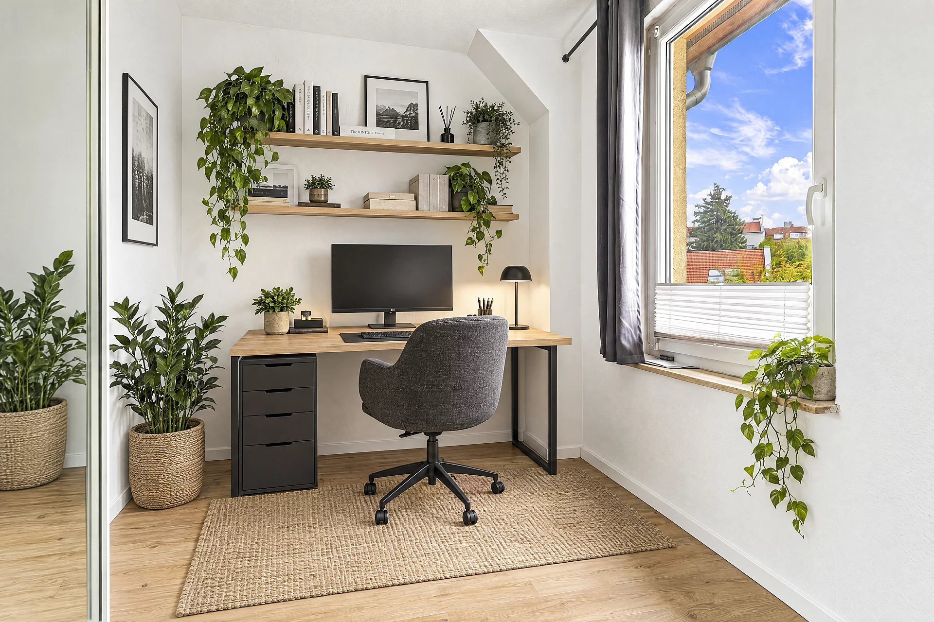 Zimmer staged