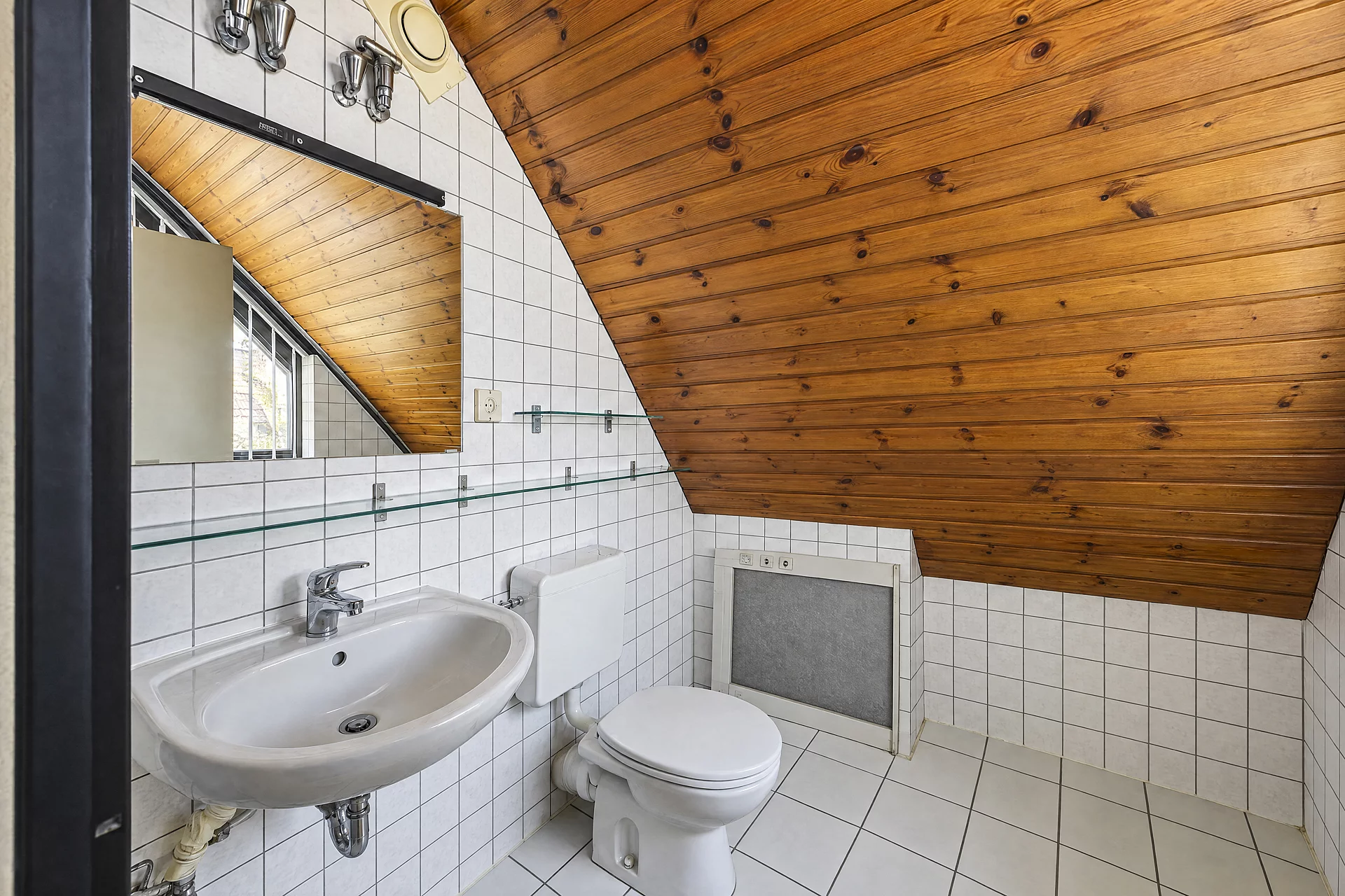171koln house edit