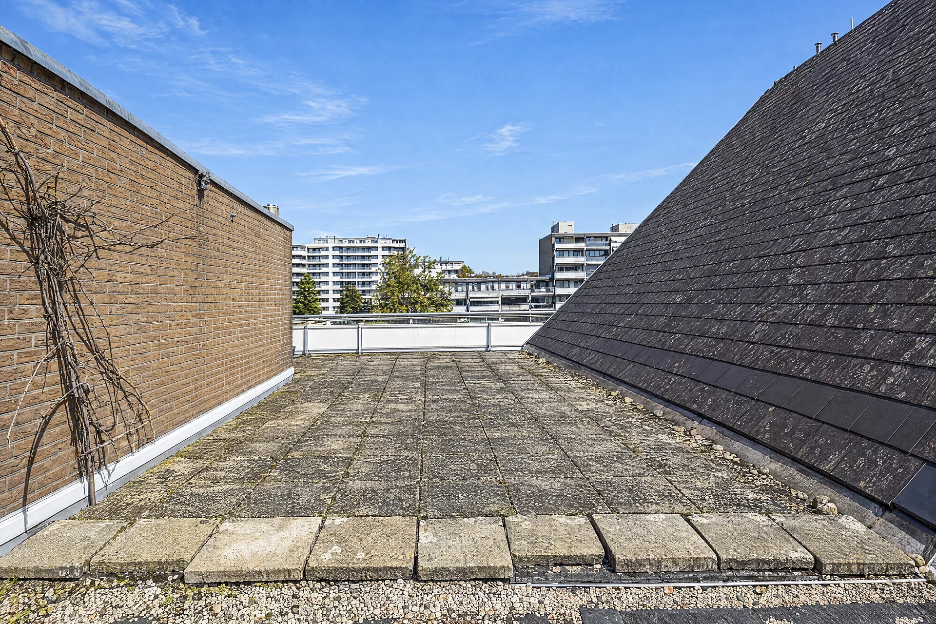 175koln house edit