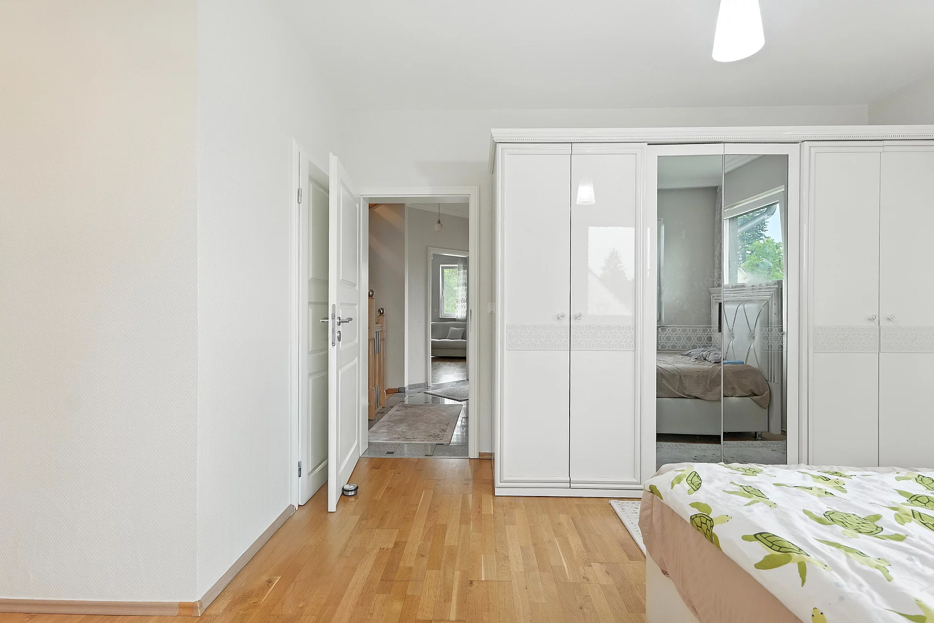 BEDROOM 2 III