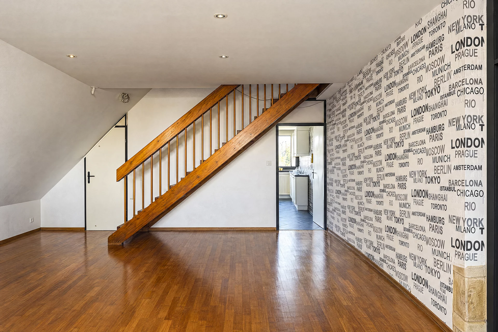 172koln house edit