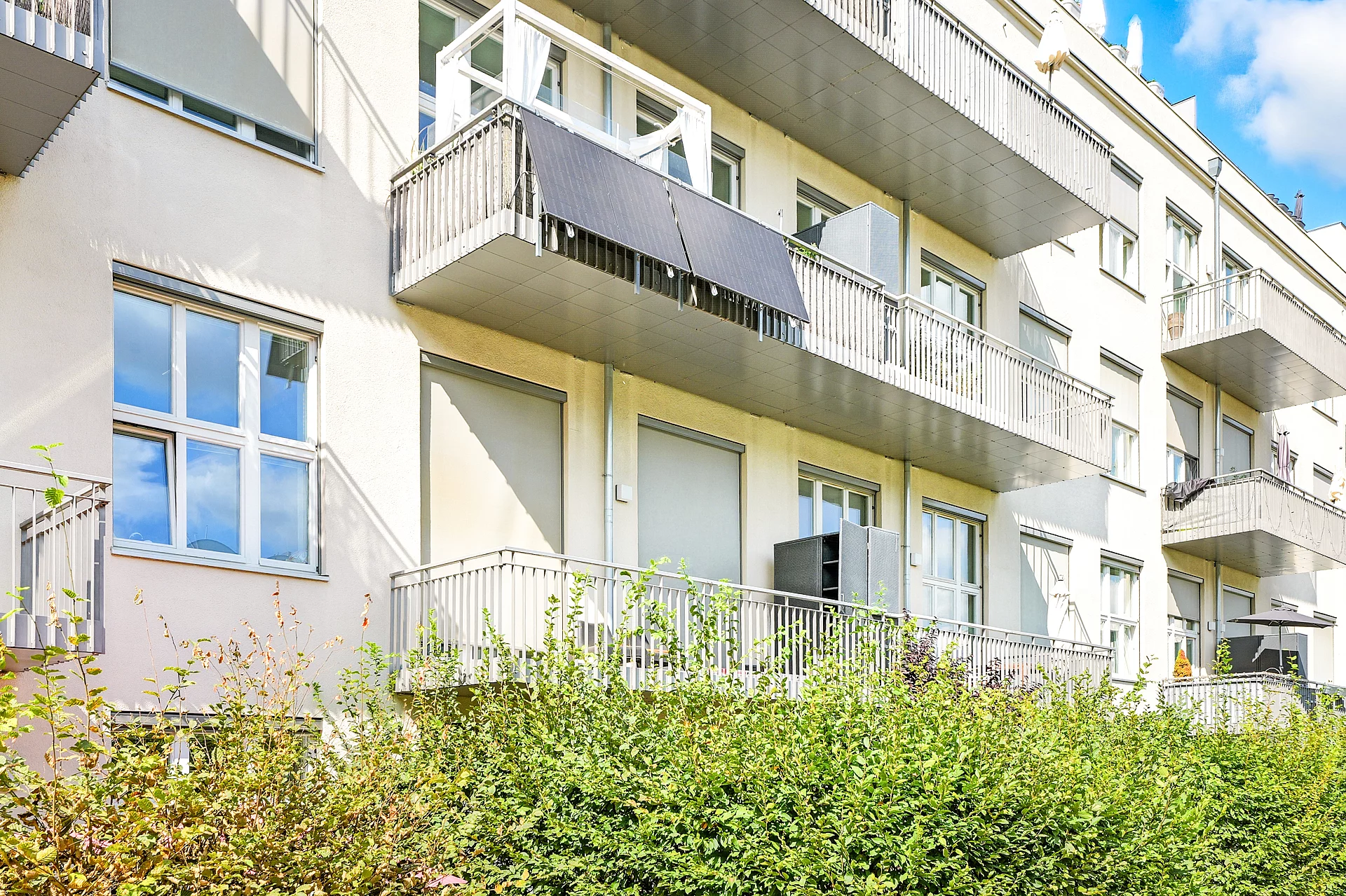 großer Balkon - südl.