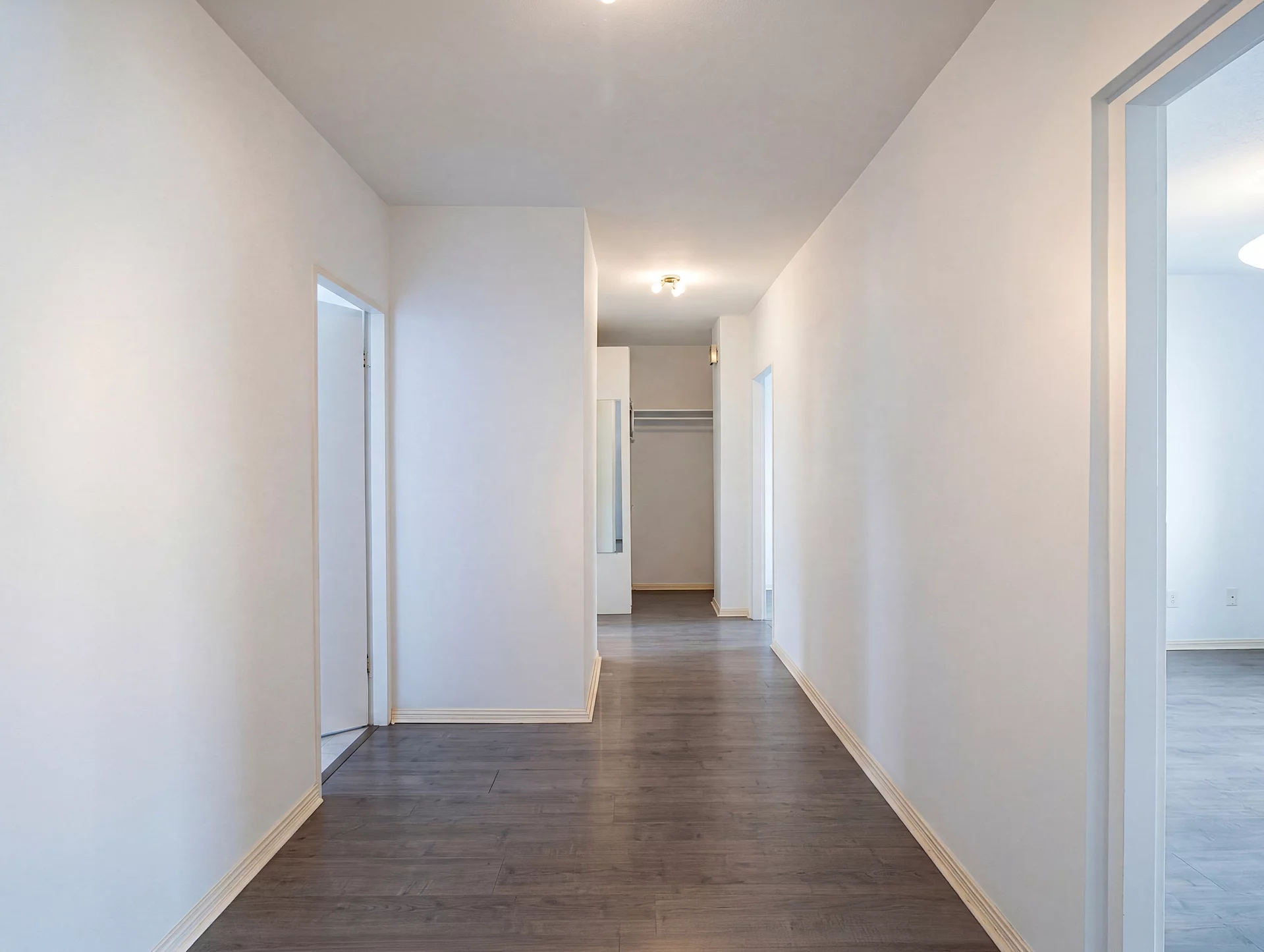 ENTRANCE leer